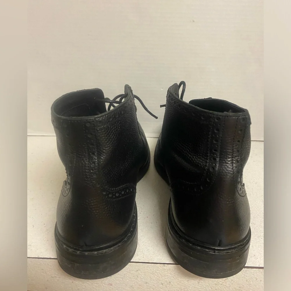 Cole Haan Black Men’s Chukka Wingtip Lace-Up Boots